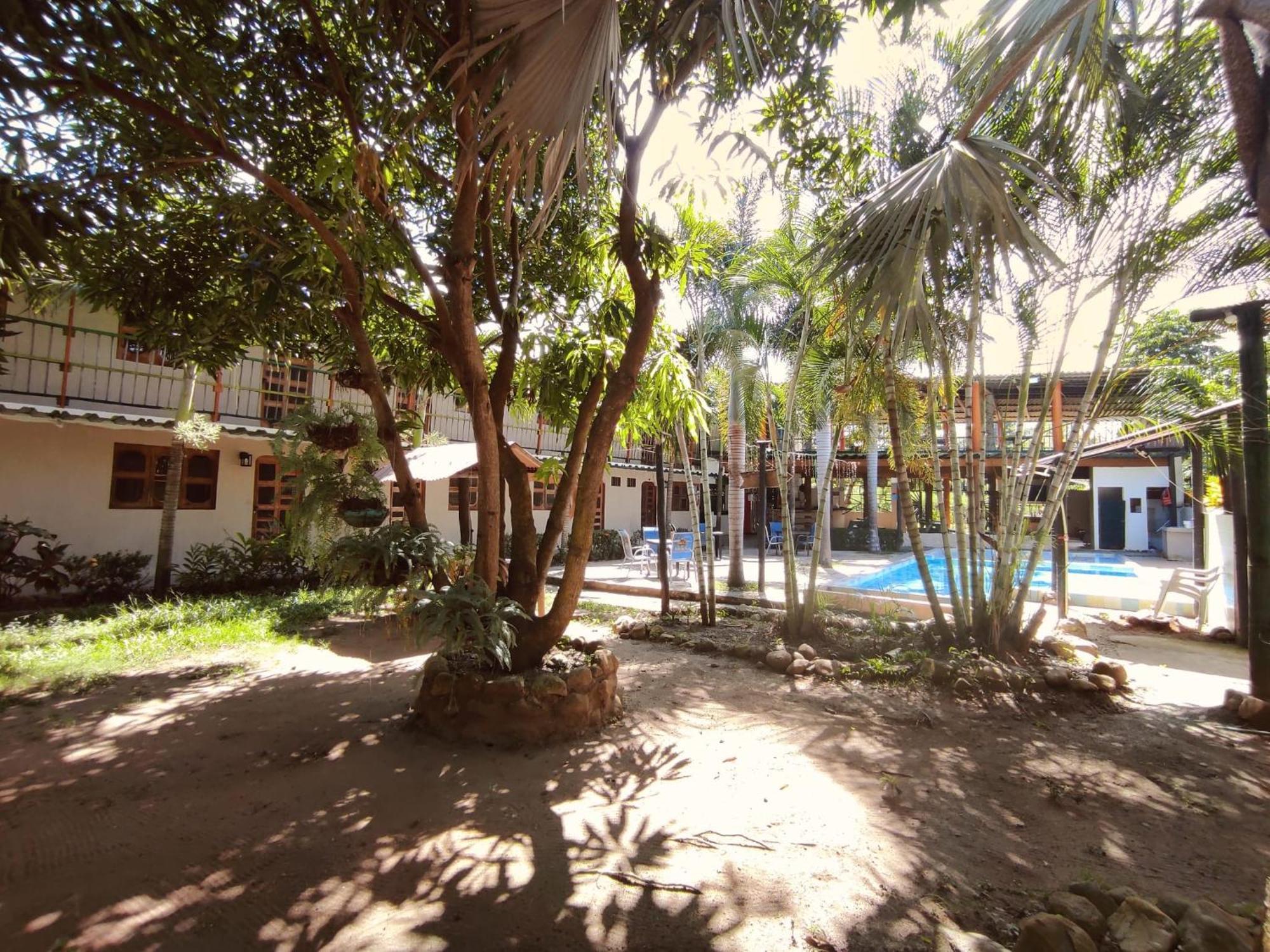 Hostal Luz De Luna Palomino Exteriör bild