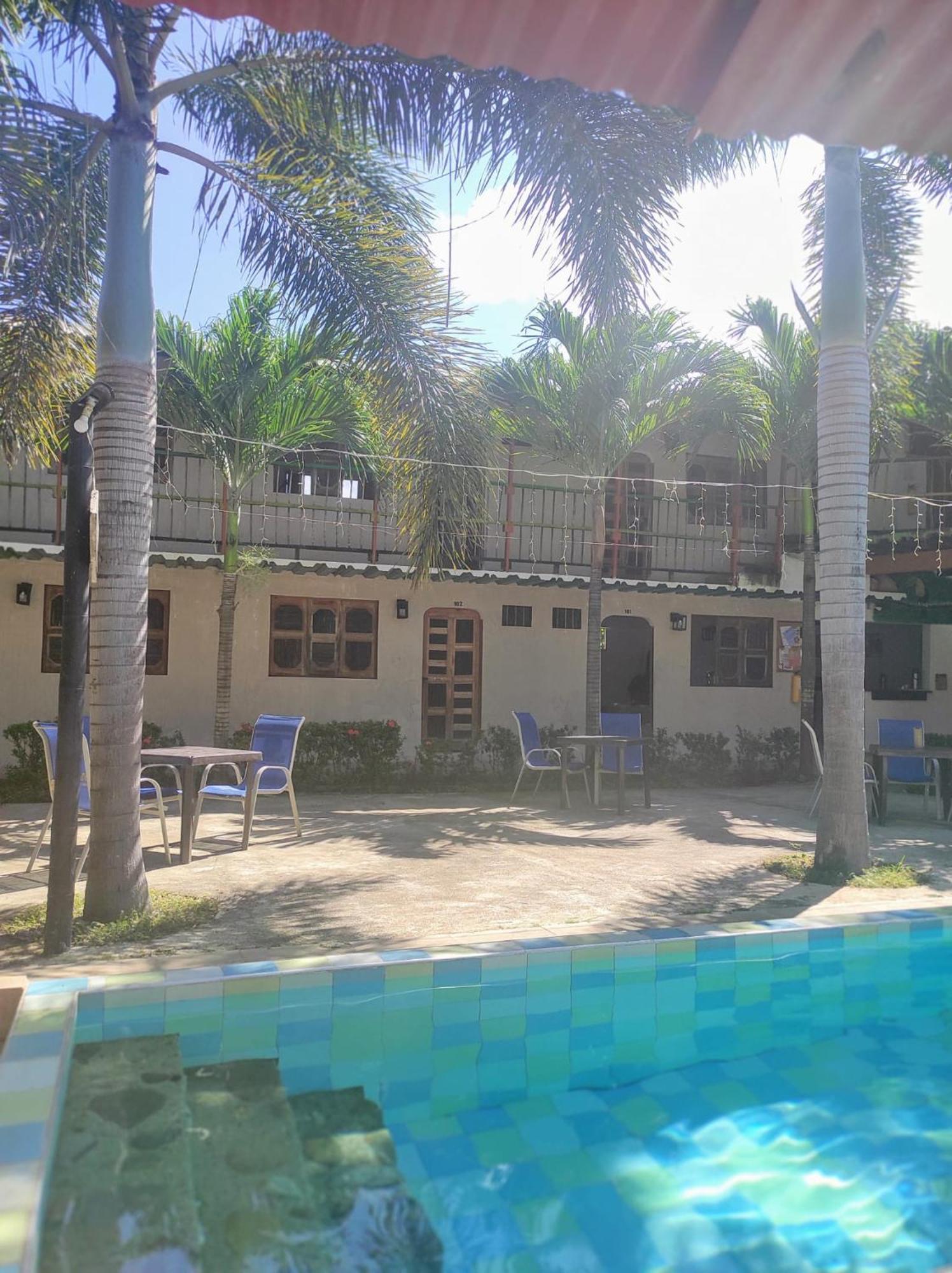 Hostal Luz De Luna Palomino Exteriör bild